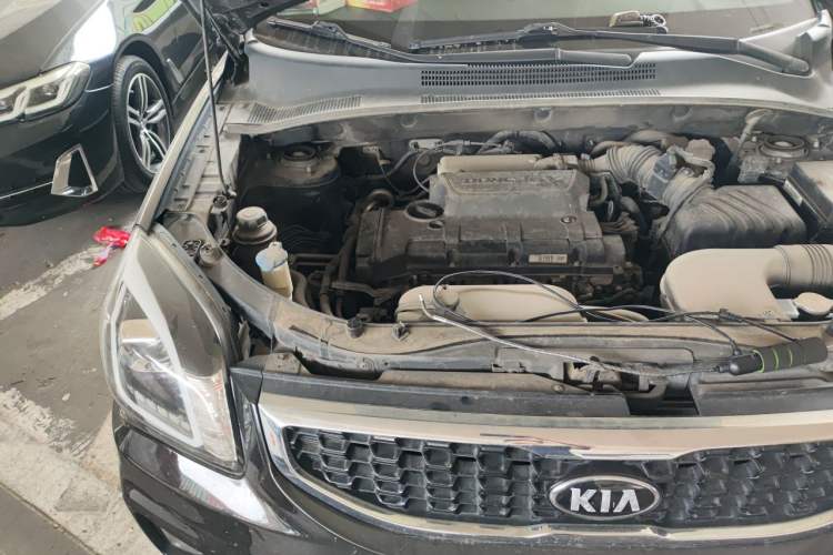 Used Kia Sportage 2013 2.0L Automatic Two-Wheel Drive GLS Trim Engine Bay Right