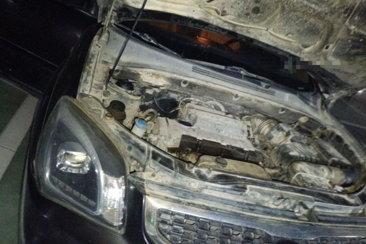 Used Kia Sportage 2013 2.0L Manual Two-Wheel Drive GL Trim Engine Bay Right