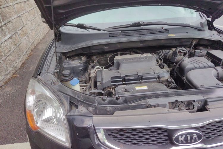 Used Kia Sportage 2013 2.0L Manual Two-Wheel Drive GLS Engine Bay Right