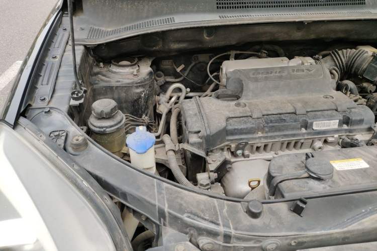 Used Kia Sportage 2013 2.0L Automatic Two-Wheel Drive DLX Trim Engine Bay Right