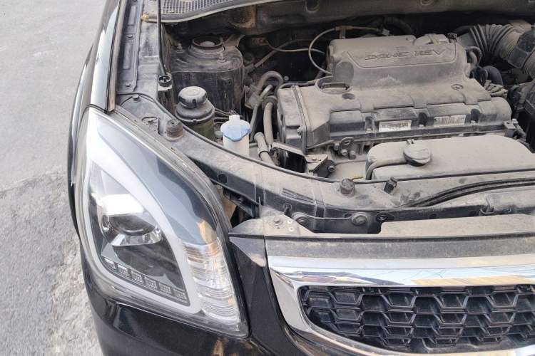 Used Kia Sportage 2013 2.0L Automatic Two-Wheel Drive GLS Trim Engine Bay Right