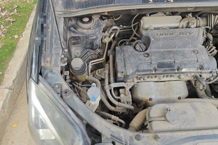 Used Kia Sportage 2013 2.0L Manual Two-Wheel Drive GL Trim Engine Bay Right