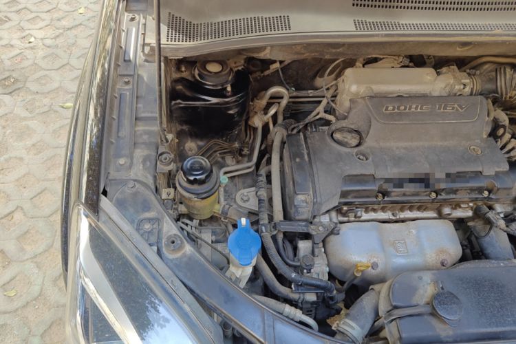 Used Kia Sportage 2013 2.0L Automatic Two-Wheel Drive GL Trim Engine Bay Right