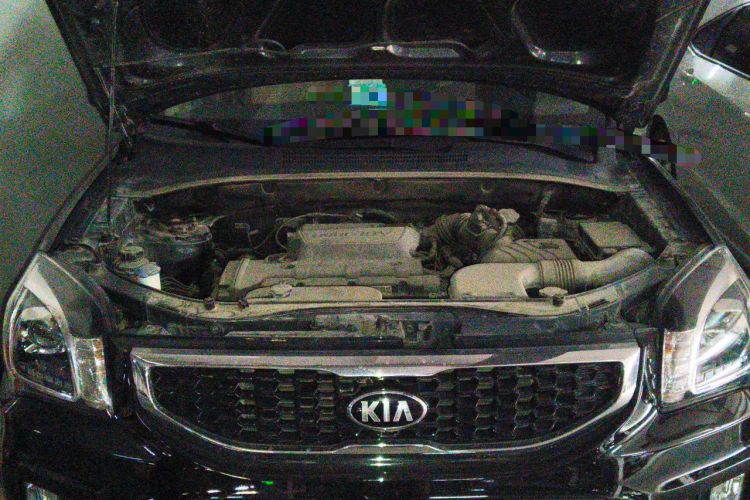 Used Kia Sportage 2013 2.0L Manual Two-Wheel Drive GL Trim Engine Bay