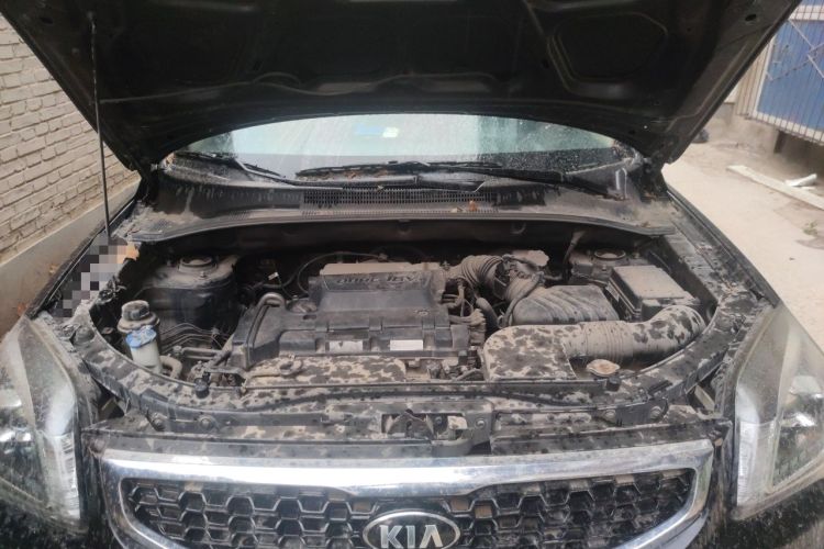 Used Kia Sportage 2013 2.0L Manual Two-Wheel Drive GL Trim Engine Bay