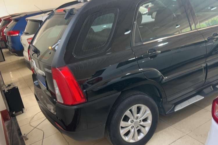 Used Kia Sportage 2013 2.0L Automatic Two-Wheel Drive GL Trim Exterior 3