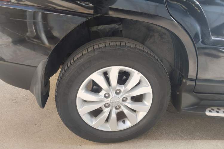 Used Kia Sportage 2013 2.0L Automatic Two-Wheel Drive GL Trim Exterior 8
