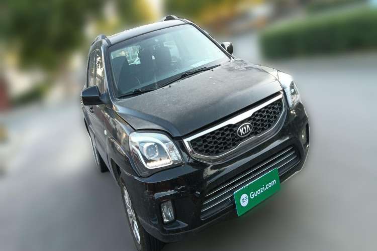 Used Kia Sportage 2013 2.0L Automatic Two-Wheel Drive GL Trim Front Right 45 Deg