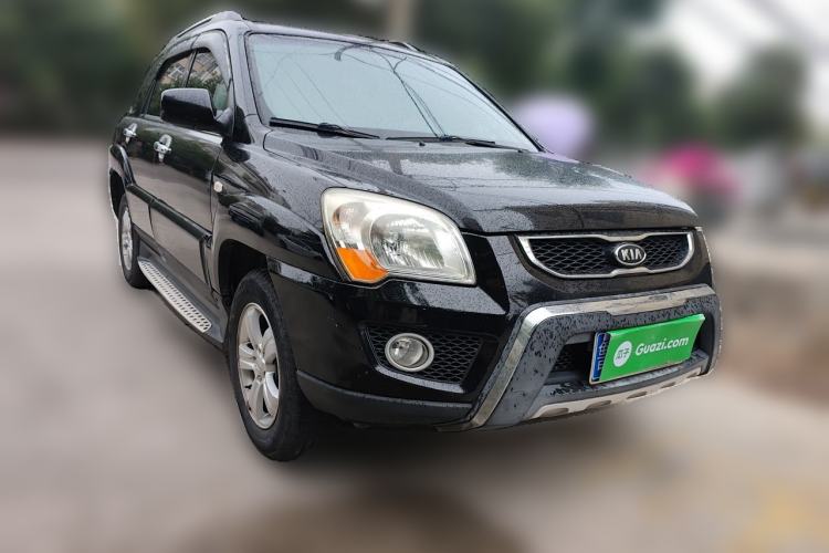 Used Kia Sportage 2013 2.0L Automatic Two-Wheel Drive GL Trim Front Right 45 Deg
