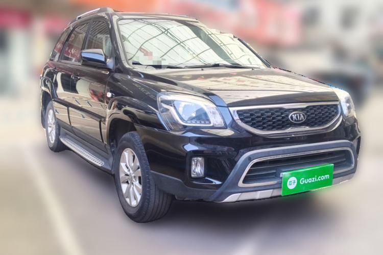Used Kia Sportage 2013 2.0L Manual Two-Wheel Drive GL Trim Front Right 45 Deg