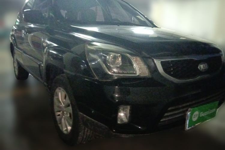 Used Kia Sportage 2013 2.0L Automatic Two-Wheel Drive GL Trim Front Right 45 Deg