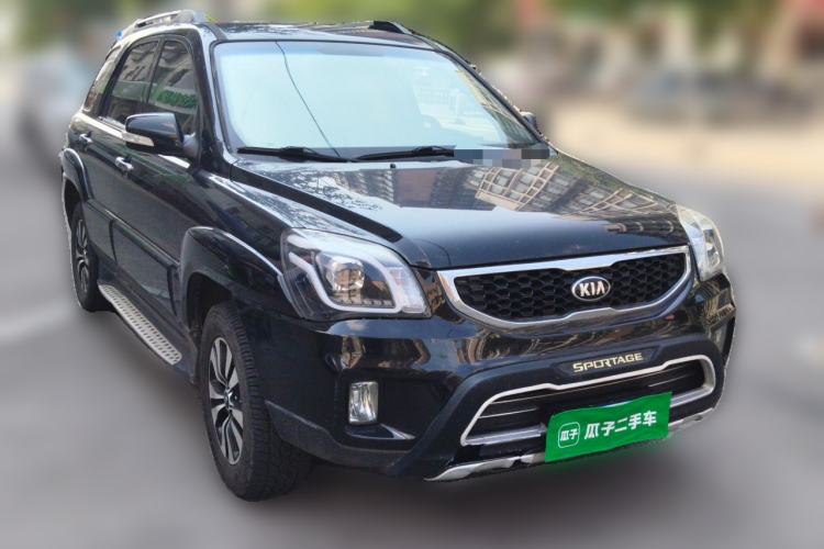 Used Kia Sportage 2013 2.0L Manual Two-Wheel Drive GLS Front Right 45 Deg