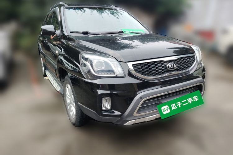 Used Kia Sportage 2013 2.0L Manual Two-Wheel Drive GL Trim Front Right 45 Deg