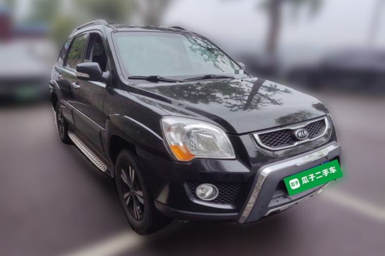 Used Kia Sportage 2013 2.0L Manual Two-Wheel Drive GLS Front Right 45 Deg