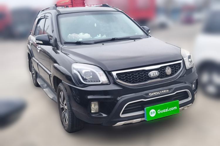 Used Kia Sportage 2013 2.0L Automatic Two-Wheel Drive GLS Trim Front Right 45 Deg