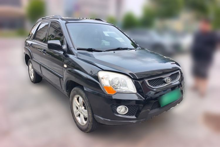 Used Kia Sportage 2013 2.0L Automatic Two-Wheel Drive GL Trim Front Right 45 Deg