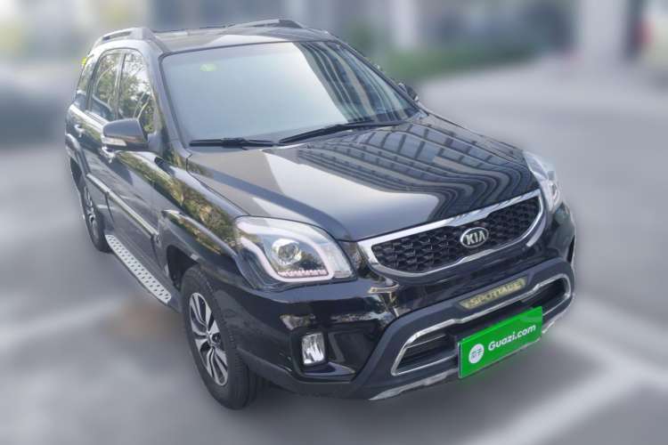 Used Kia Sportage 2013 2.0L Manual Two-Wheel Drive GLS Front Right 45 Deg