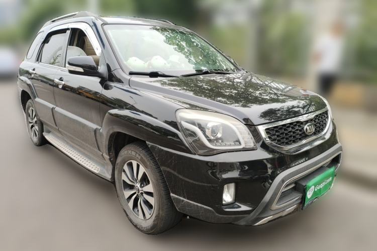 Used Kia Sportage 2013 2.0L Automatic Two-Wheel Drive DLX Trim Front Right 45 Deg