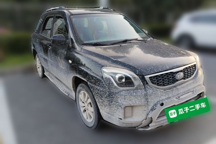 Used Kia Sportage 2013 2.0L Manual Two-Wheel Drive GL Trim Front Right 45 Deg
