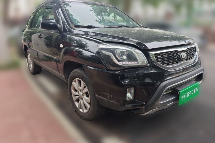 Used Kia Sportage 2013 2.0L Manual Two-Wheel Drive GL Trim Front Right 45 Deg