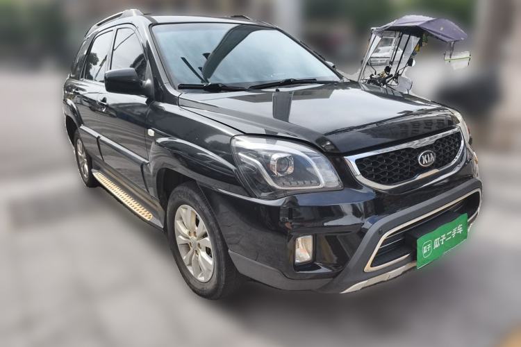 Used Kia Sportage 2013 2.0L Automatic Two-Wheel Drive GL Trim Front Right 45 Deg