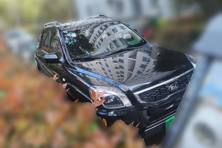 Used Kia Sportage 2013 2.0L Manual Two-Wheel Drive GL Trim Front Right 45 Deg