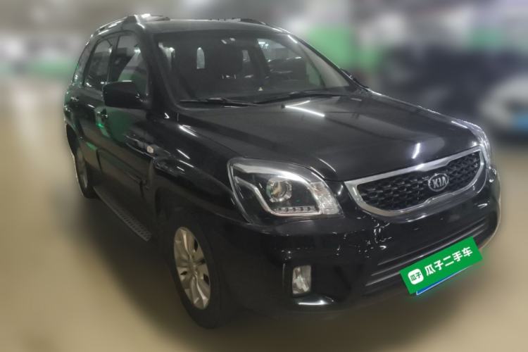 Used Kia Sportage 2013 2.0L Automatic Two-Wheel Drive GL Trim Front Right 45 Deg