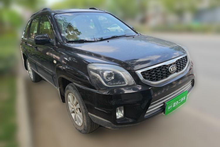 Used Kia Sportage 2013 2.0L Manual Two-Wheel Drive GL Trim Front Right 45 Deg