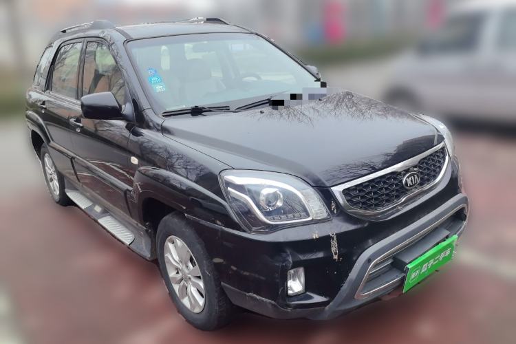 Used Kia Sportage 2013 2.0L Manual Two-Wheel Drive GL Trim Front Right 45 Deg