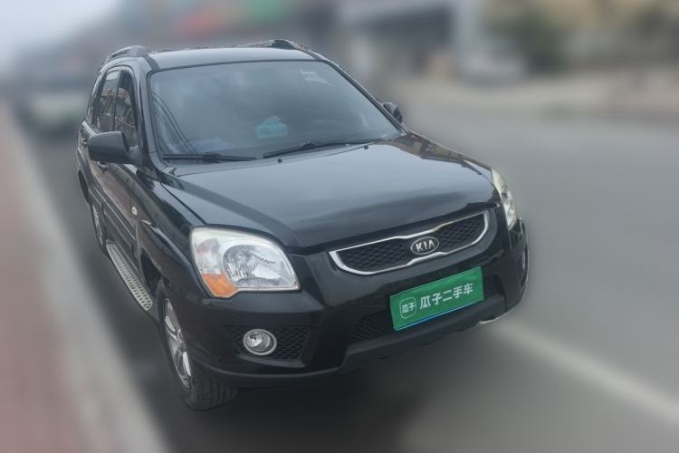 Used Kia Sportage 2013 2.0L Automatic Two-Wheel Drive GL Trim Front Right 45 Deg