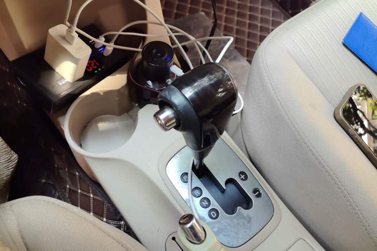 Used Kia Sportage 2013 2.0L Automatic Two-Wheel Drive GL Trim Gear Lever