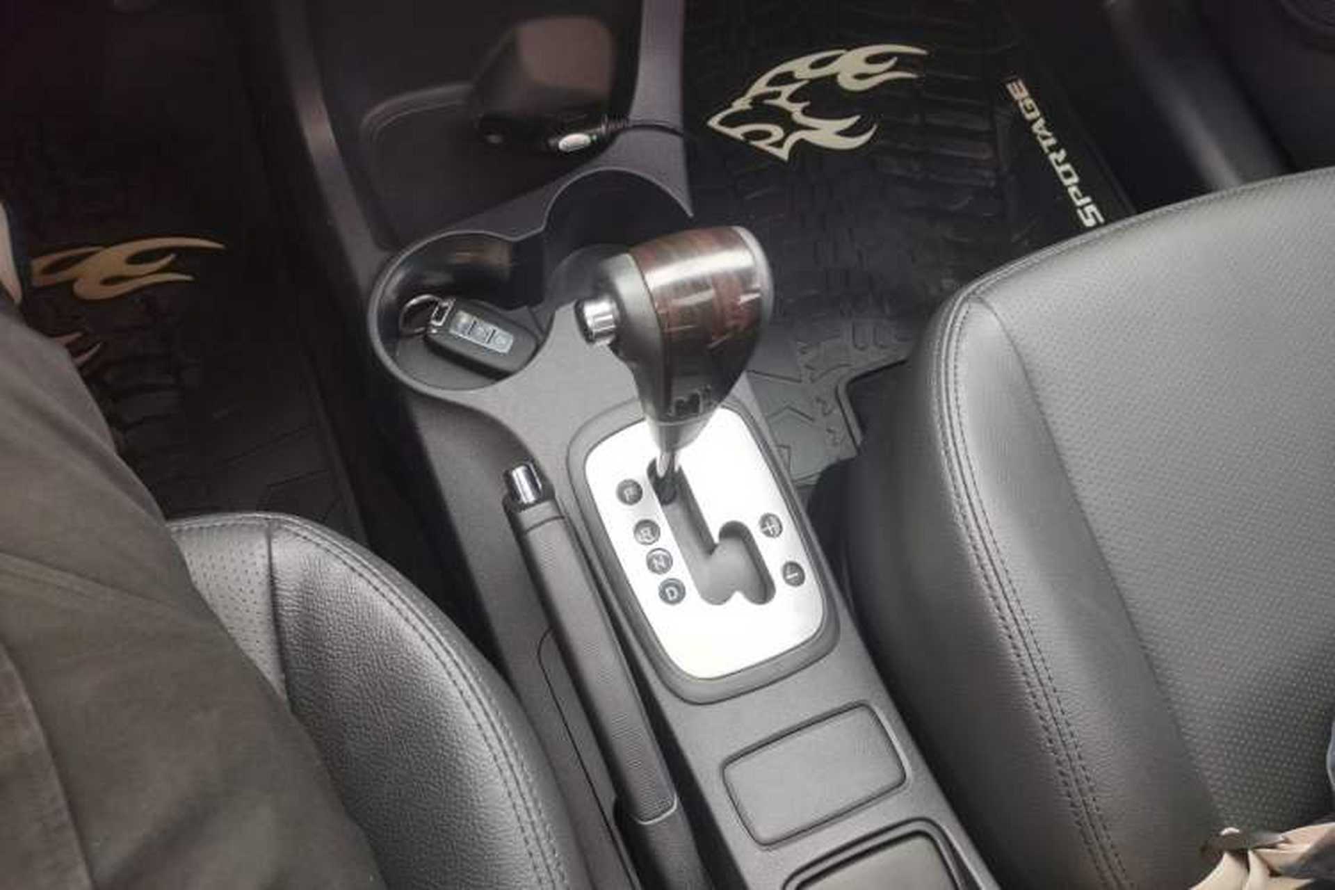 Used Kia Sportage 2013 2.0L Automatic Two-Wheel Drive GLS Trim Gear Lever