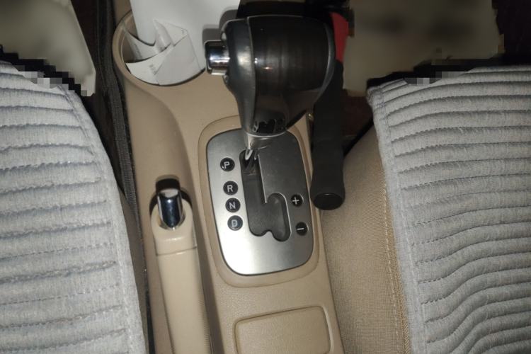 Used Kia Sportage 2013 2.0L Automatic Two-Wheel Drive GL Trim Gear Lever