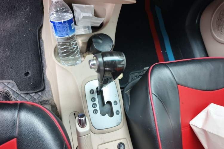 Used Kia Sportage 2013 2.0L Automatic Two-Wheel Drive GL Trim Gear Lever