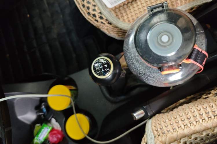 Used Kia Sportage 2013 2.0L Manual Two-Wheel Drive GLS Gear Lever