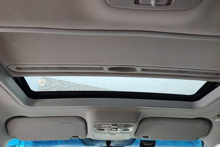 Used Kia Sportage 2013 2.0L Manual Two-Wheel Drive GLS Headliner