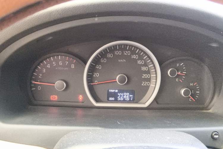 Used Kia Sportage 2013 2.0L Manual Two-Wheel Drive GL Trim Instrument Cluster