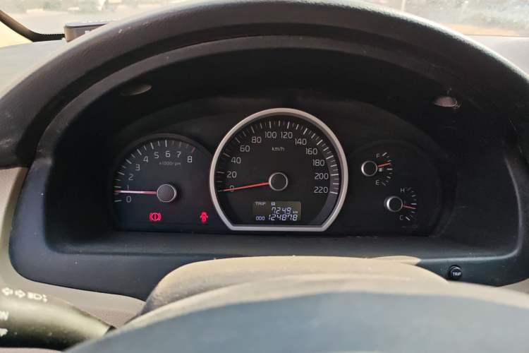 Used Kia Sportage 2013 2.0L Manual Two-Wheel Drive GL Trim Instrument Cluster