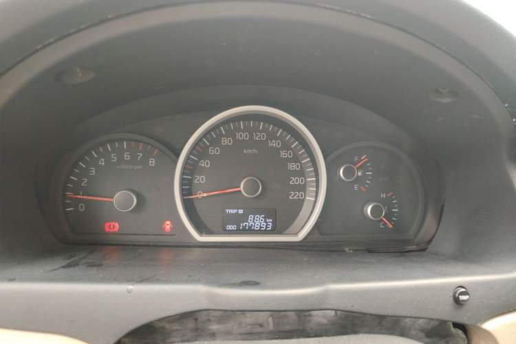 Used Kia Sportage 2013 2.0L Manual Two-Wheel Drive GL Trim Instrument Cluster