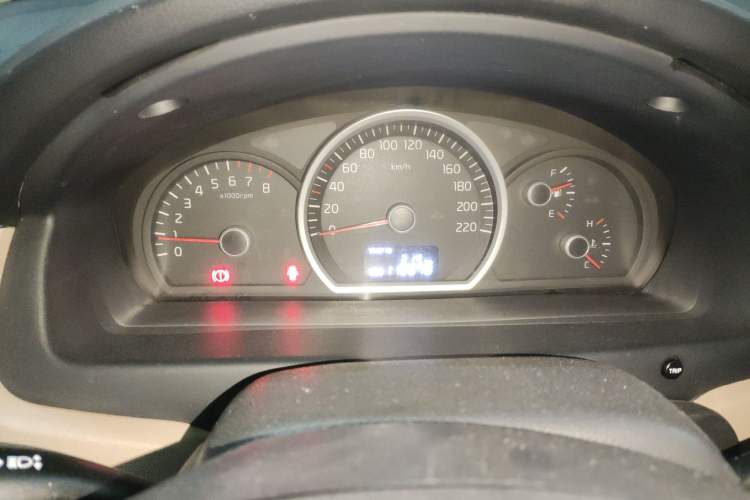 Used Kia Sportage 2013 2.0L Manual Two-Wheel Drive GL Trim Instrument Cluster
