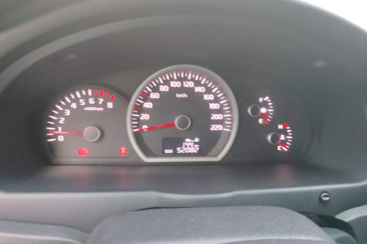 Used Kia Sportage 2013 2.0L Manual Two-Wheel Drive GLS Instrument Cluster