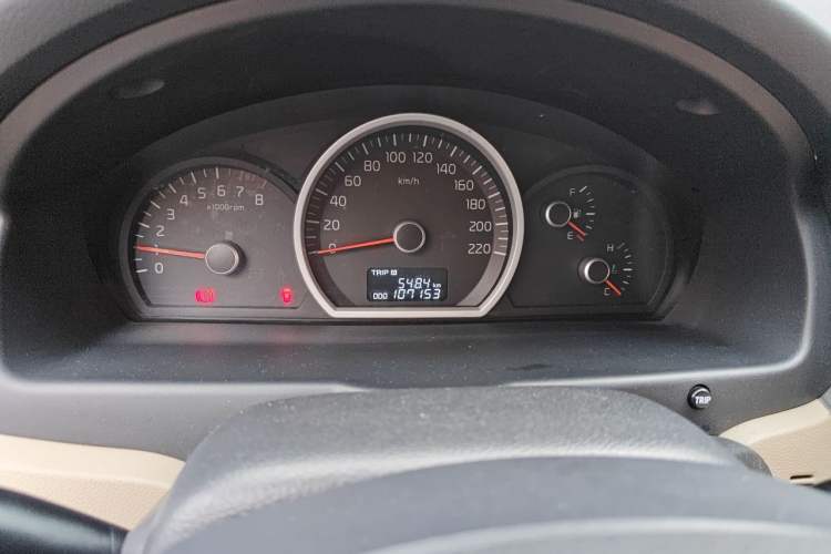 Used Kia Sportage 2013 2.0L Manual Two-Wheel Drive GL Trim Instrument Cluster