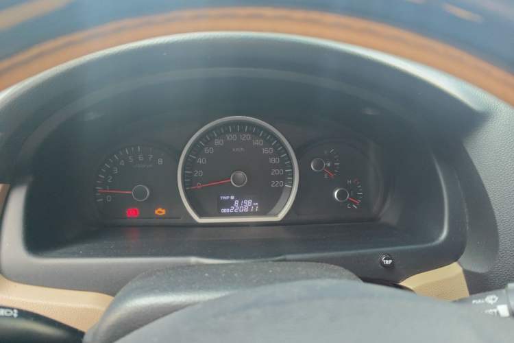 Used Kia Sportage 2013 2.0L Manual Two-Wheel Drive GL Trim Instrument Cluster