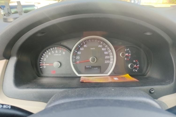 Used Kia Sportage 2013 2.0L Manual Two-Wheel Drive GL Trim Instrument Cluster