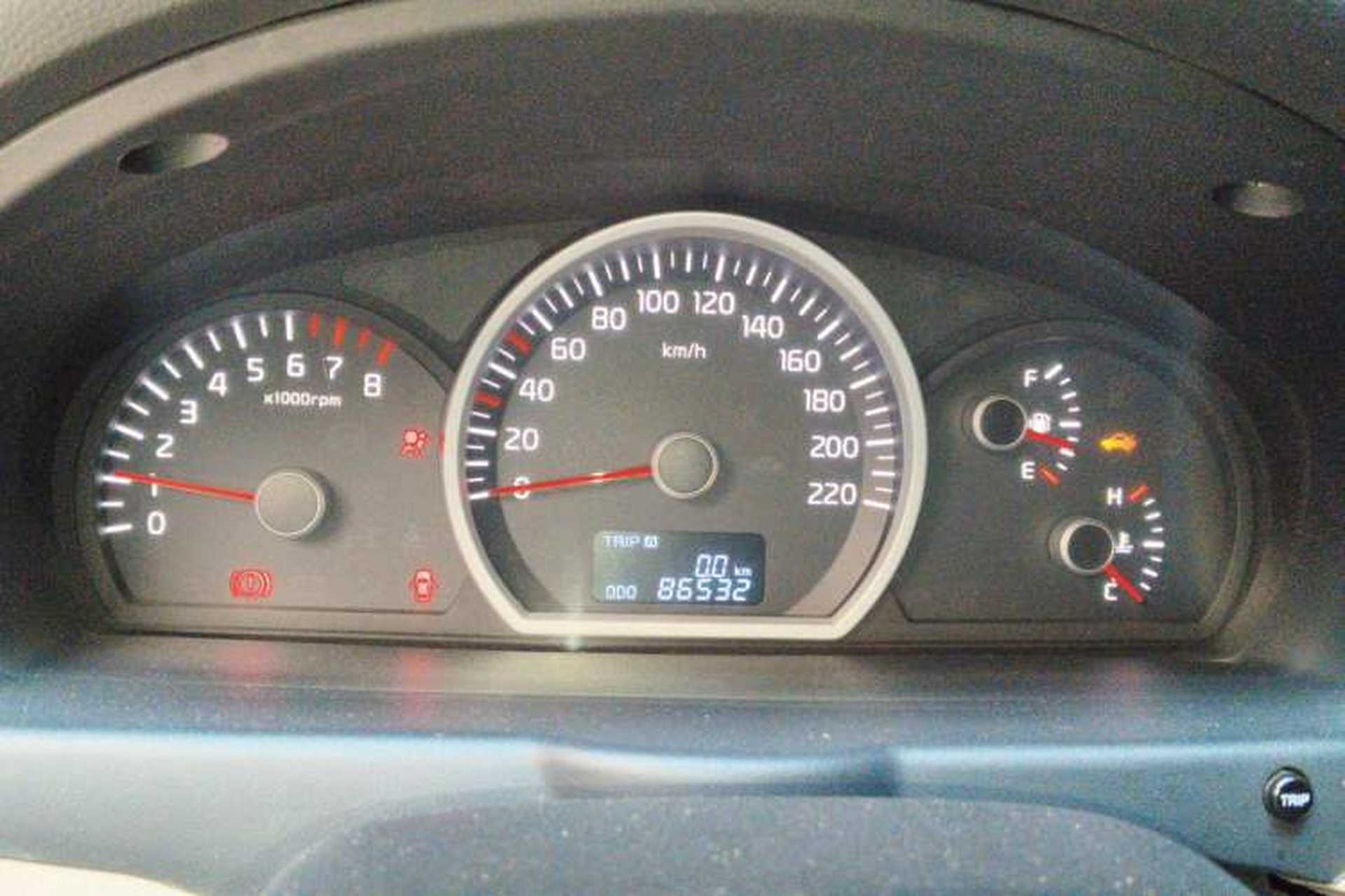 Used Kia Sportage 2013 2.0L Manual Two-Wheel Drive GL Trim Instrument Cluster