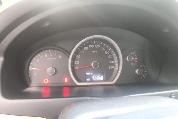Used Kia Sportage 2013 2.0L Manual Two-Wheel Drive GL Trim Instrument Cluster