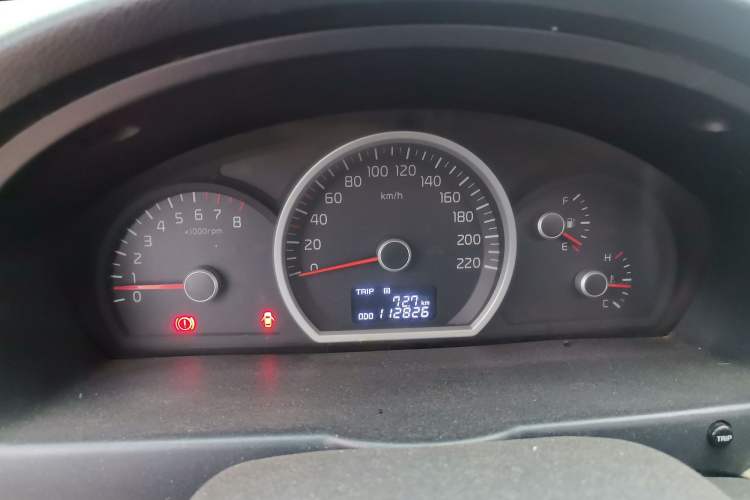 Used Kia Sportage 2013 2.0L Manual Two-Wheel Drive GL Trim Instrument Cluster