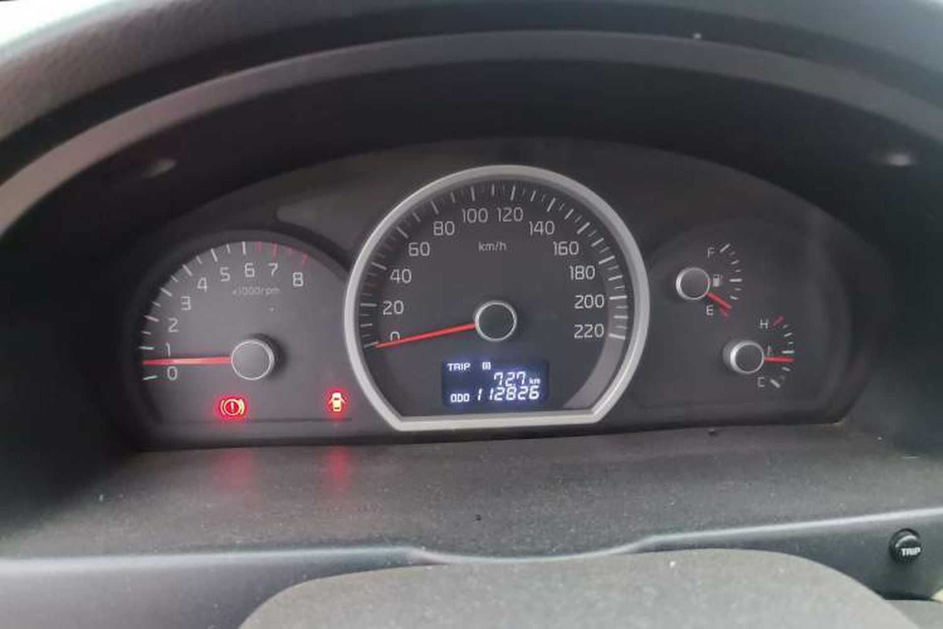 Used Kia Sportage 2013 2.0L Manual Two-Wheel Drive GL Trim Instrument Cluster