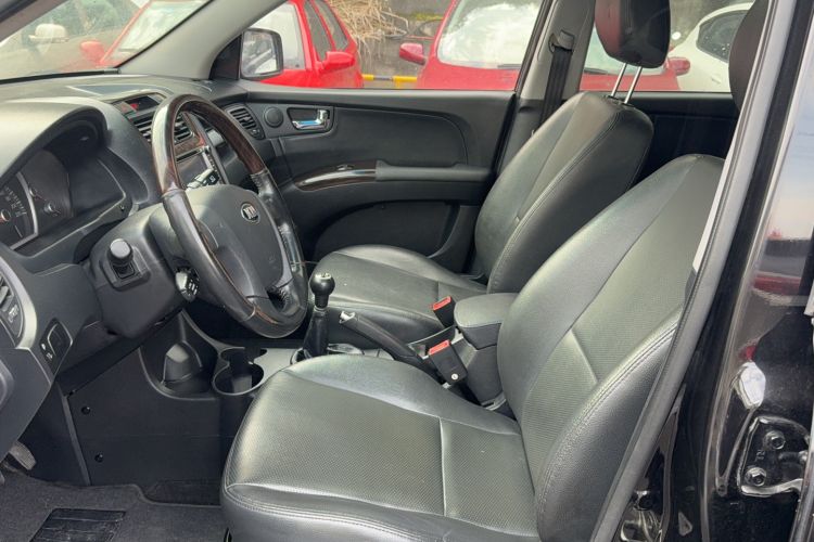 Used Kia Sportage 2013 2.0L Manual Two-Wheel Drive GLS Interior 1