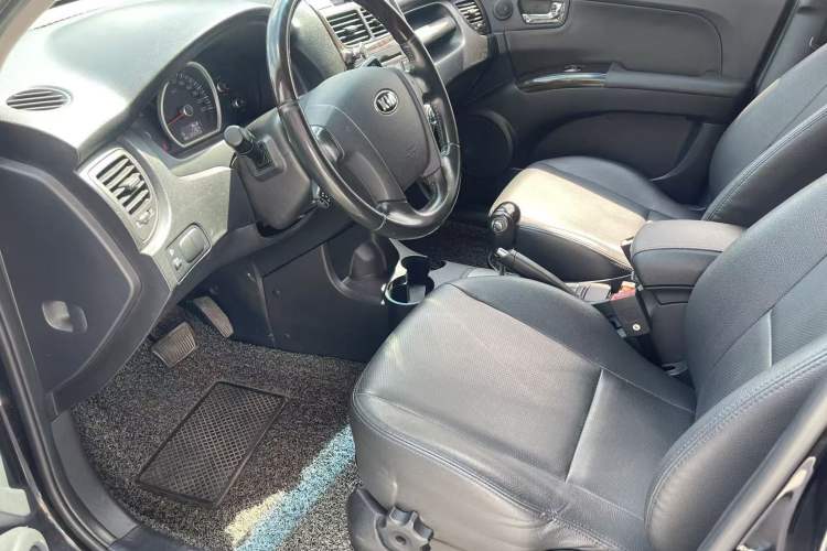 Used Kia Sportage 2013 2.0L Automatic Two-Wheel Drive GLS Trim Interior 2